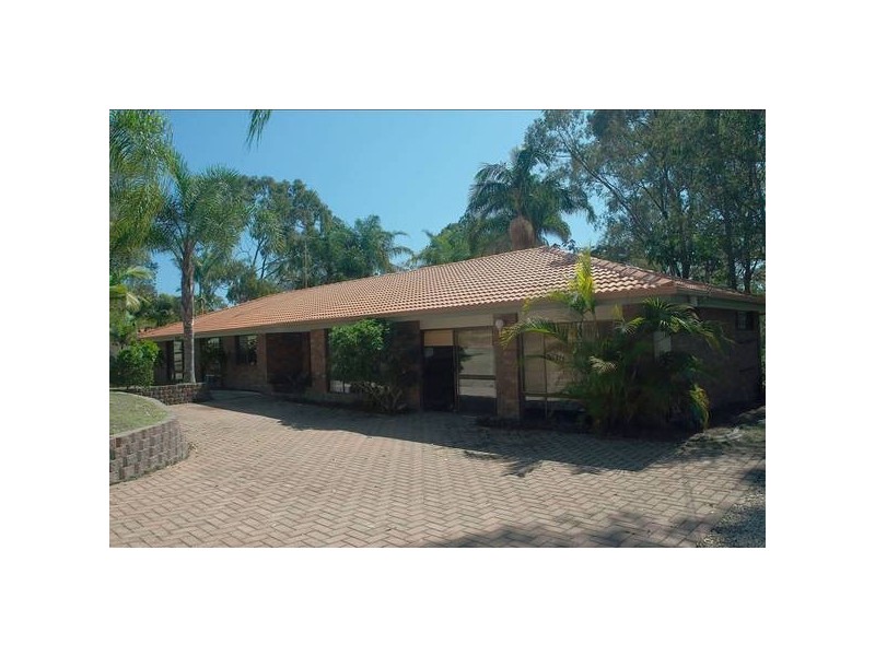 Highland Park QLD 4211