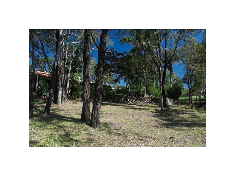 Highland Park QLD 4211