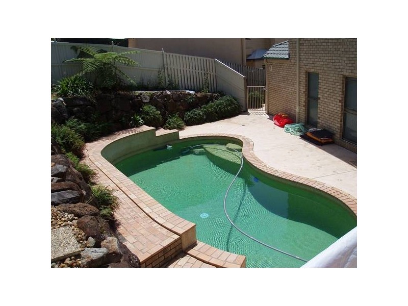 Highland Park QLD 4211