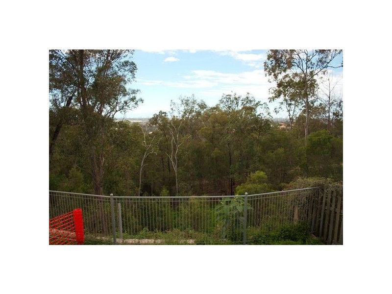 Highland Park QLD 4211