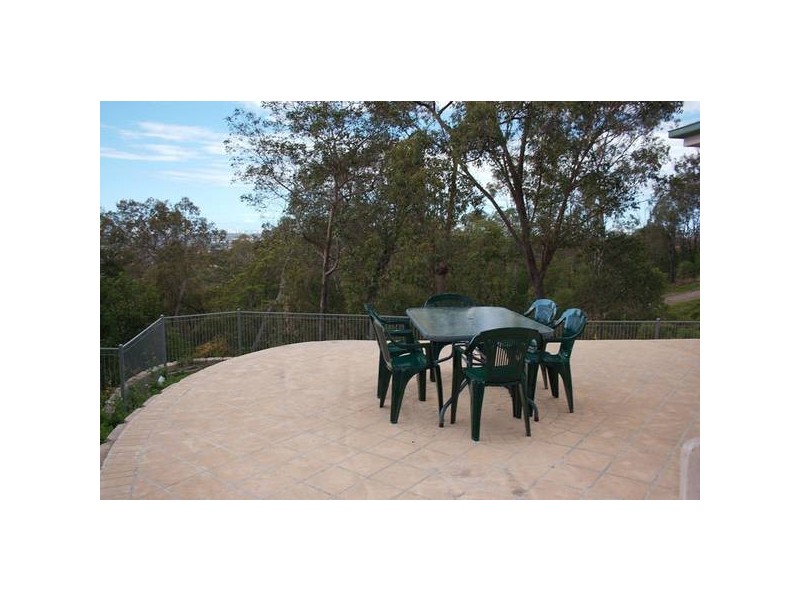 Highland Park QLD 4211