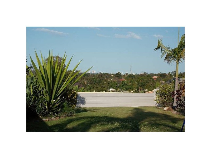 Highland Park QLD 4211