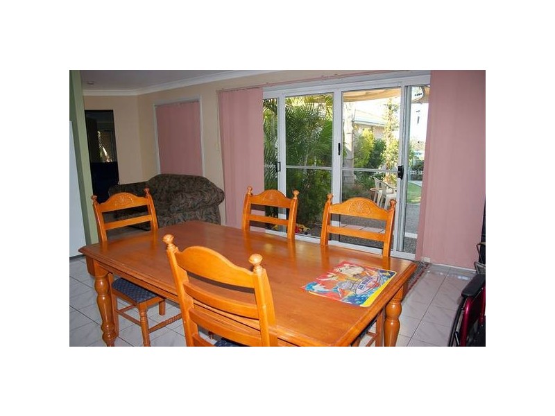 Highland Park QLD 4211