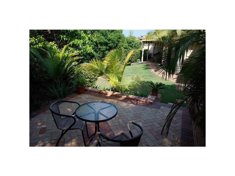 Highland Park QLD 4211