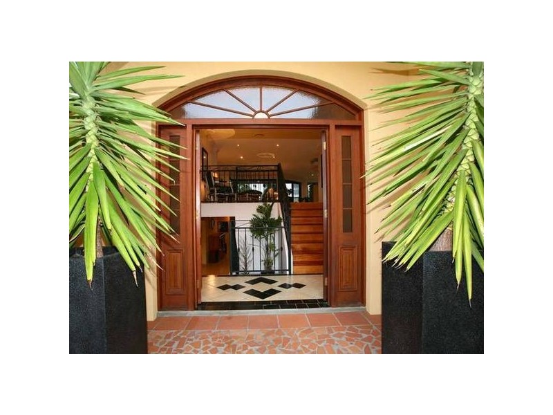 Highland Park QLD 4211