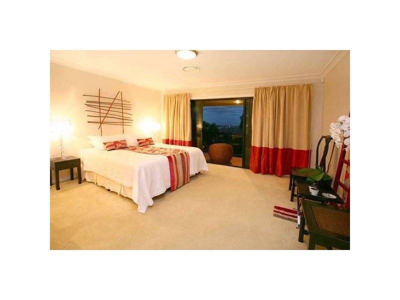 Highland Park QLD 4211
