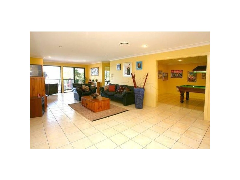 Highland Park QLD 4211