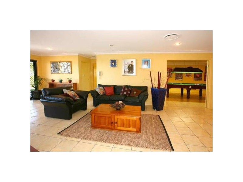 Highland Park QLD 4211
