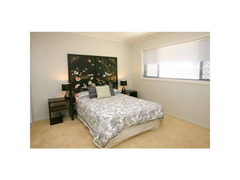 Highland Park QLD 4211