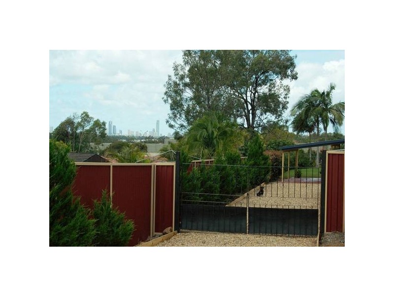 Highland Park QLD 4211