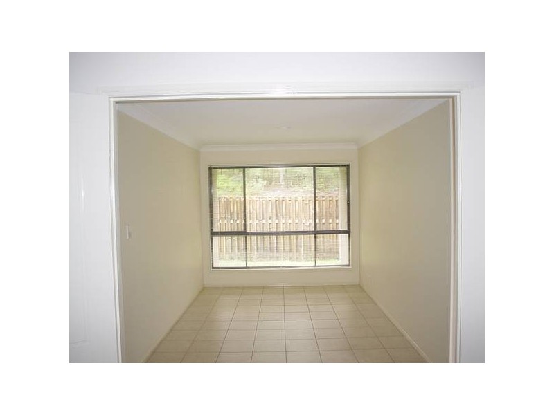 12 Hemes Close, Pacific Pines QLD 4211