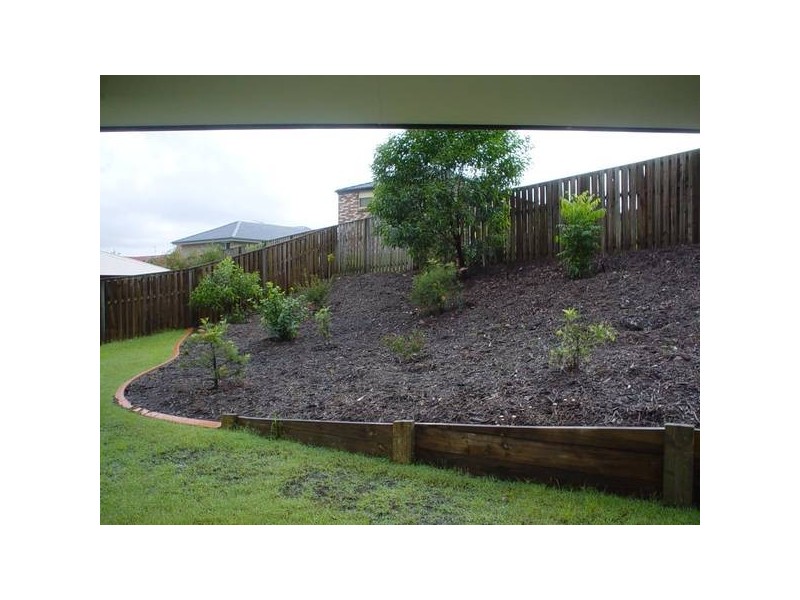 12 Hemes Close, Pacific Pines QLD 4211