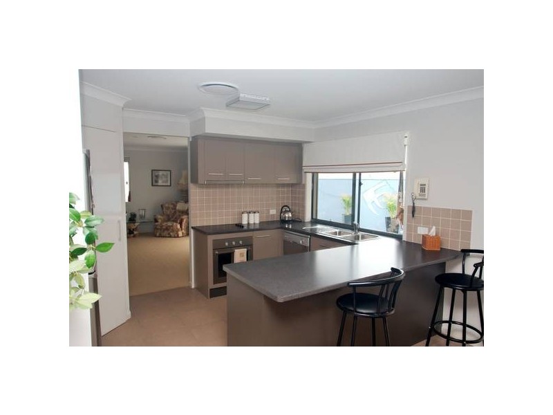 14 Abbey Rose Way, Highland Park QLD 4211