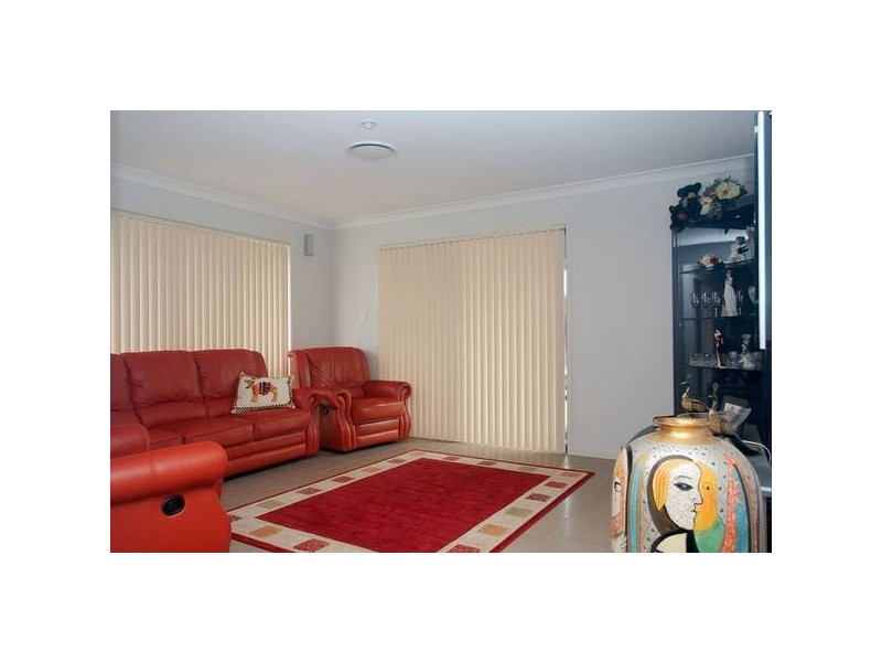 14 Abbey Rose Way, Highland Park QLD 4211