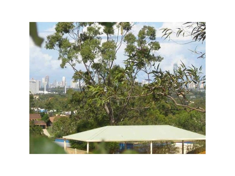 Highland Park QLD 4211