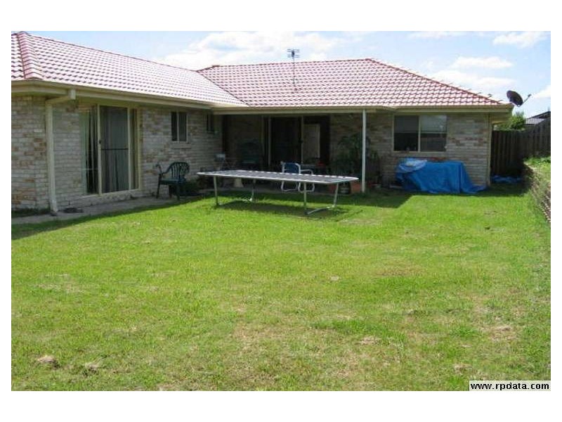 9 Fainter Court, Pacific Pines QLD 4211