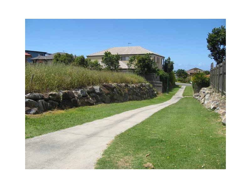 7 Ballah Crescent, Highland Park QLD 4211