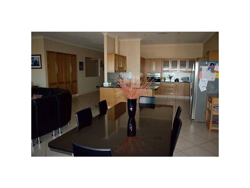 Highland Park QLD 4211