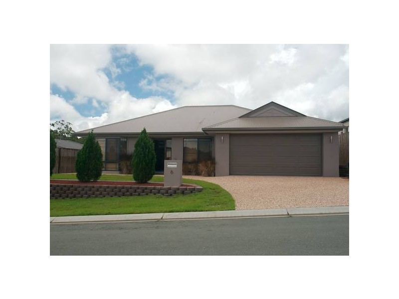 6 Abbey Rose Way, Highland Park QLD 4211