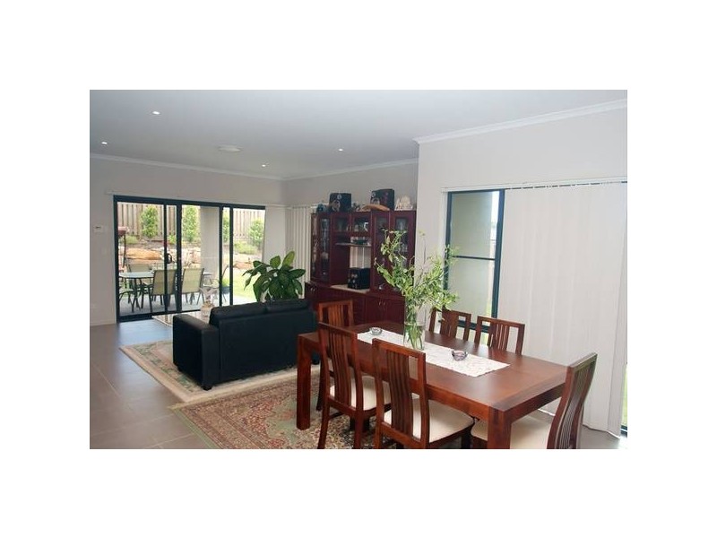 Highland Park QLD 4211