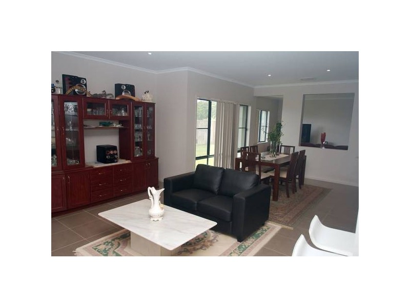 Highland Park QLD 4211