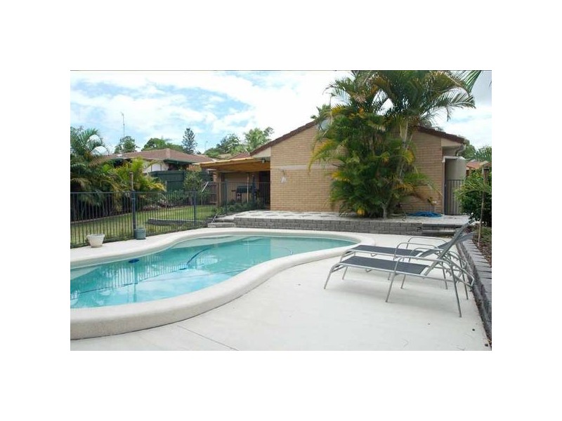 Highland Park QLD 4211