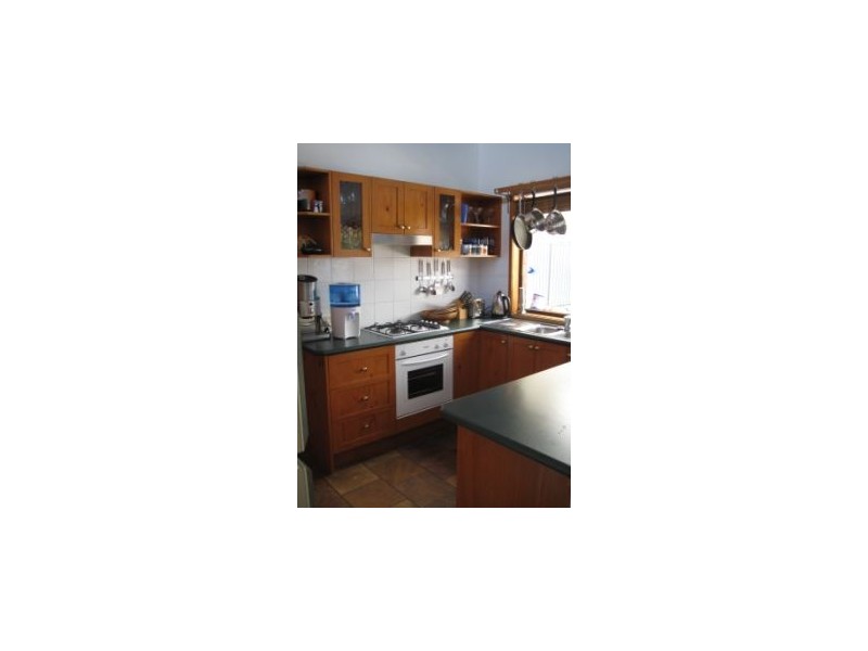2 Treasure Court, Carrara QLD 4211