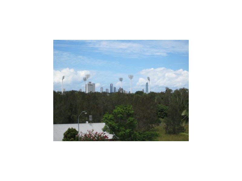 2 Treasure Court, Carrara QLD 4211