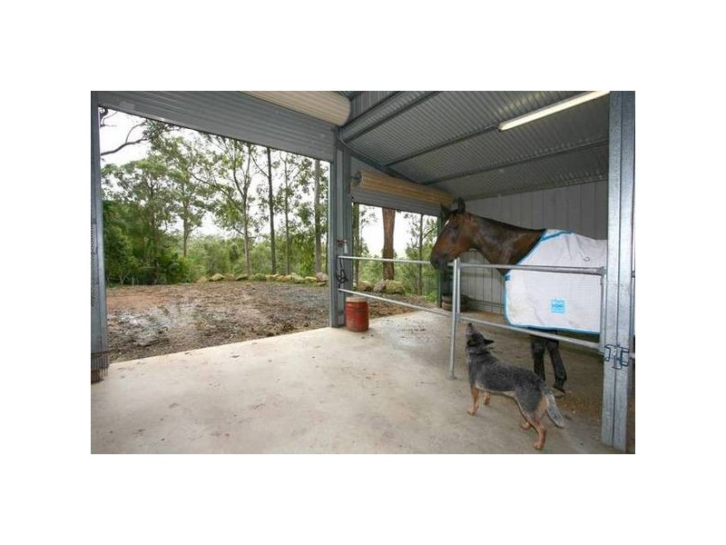 162 Henri Robert Drive, Clagiraba QLD 4211