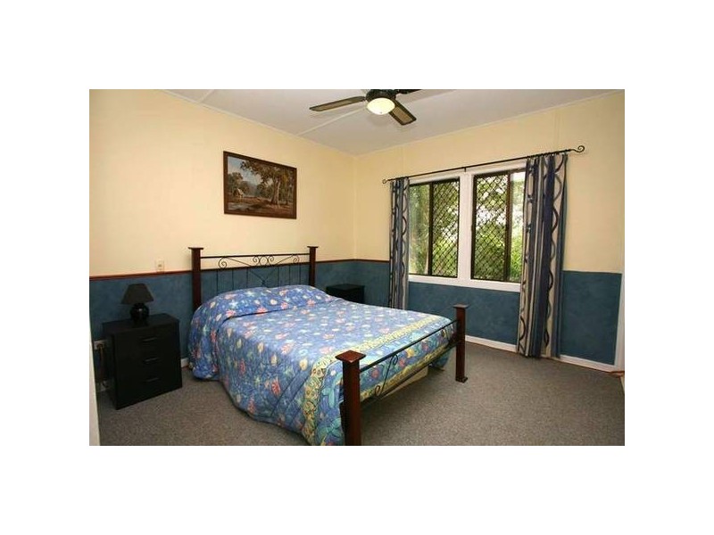 162 Henri Robert Drive, Clagiraba QLD 4211