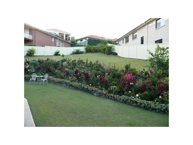 Highland Park QLD 4211