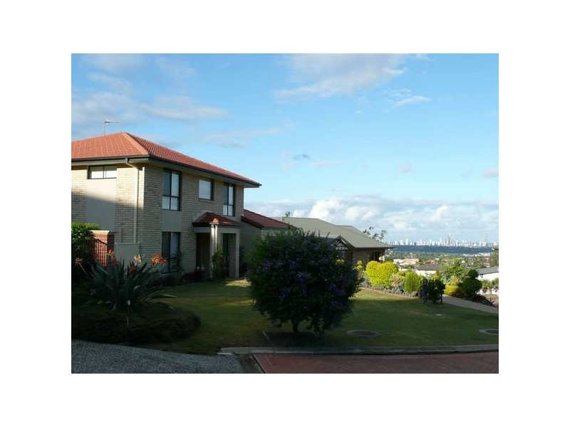 Highland Park QLD 4211