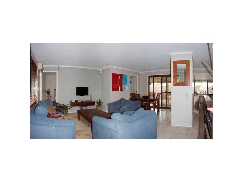 2 Burn Court, Nerang QLD 4211