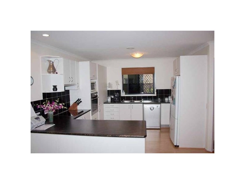 Highland Park QLD 4211