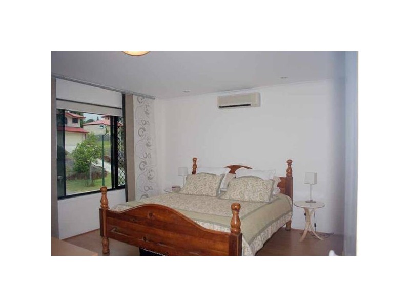 Highland Park QLD 4211