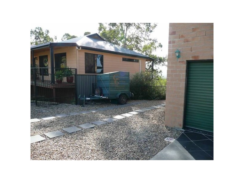 Highland Park QLD 4211