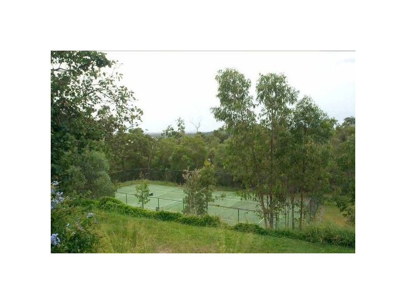 Gaven QLD 4211