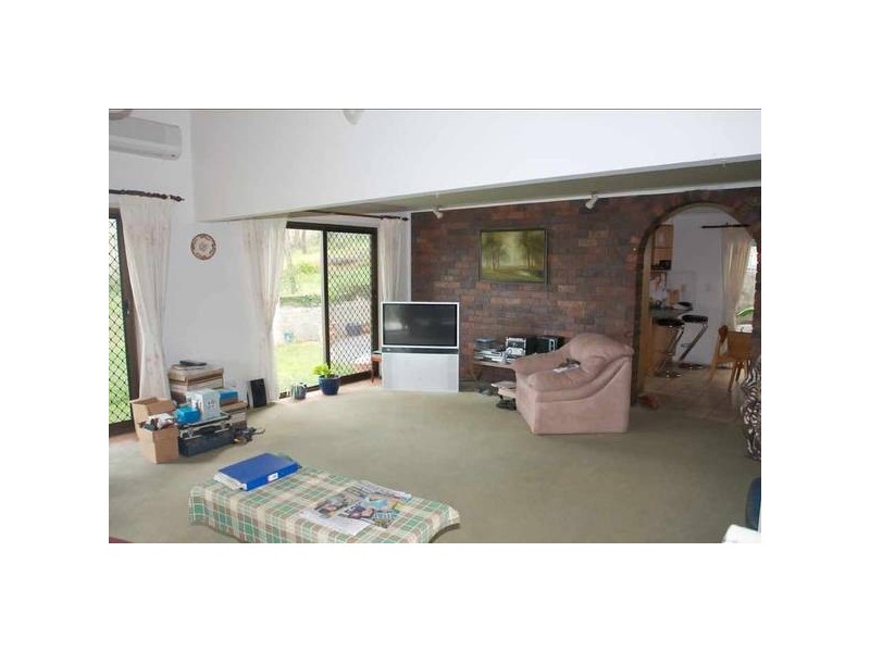 Gaven QLD 4211