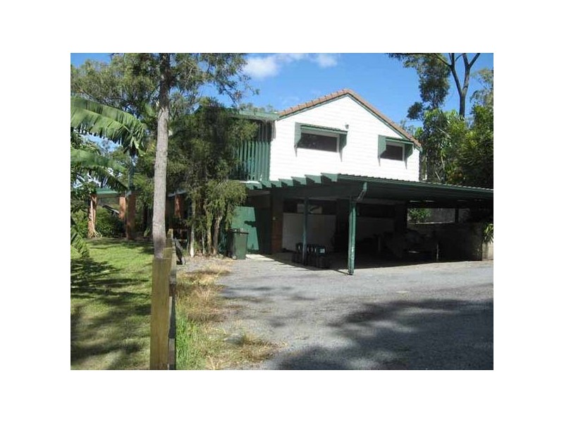 Gaven QLD 4211