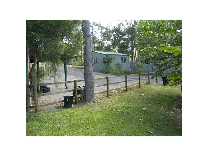 Gaven QLD 4211