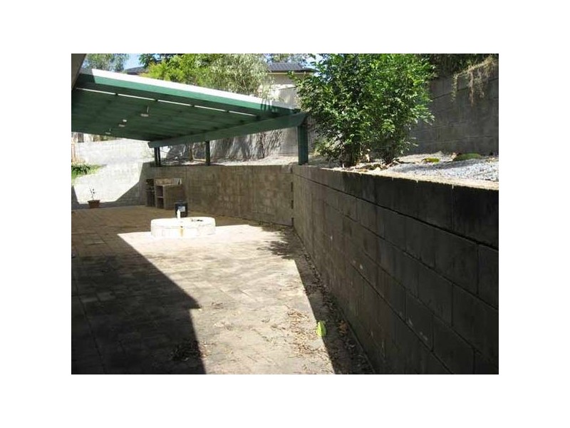 Gaven QLD 4211
