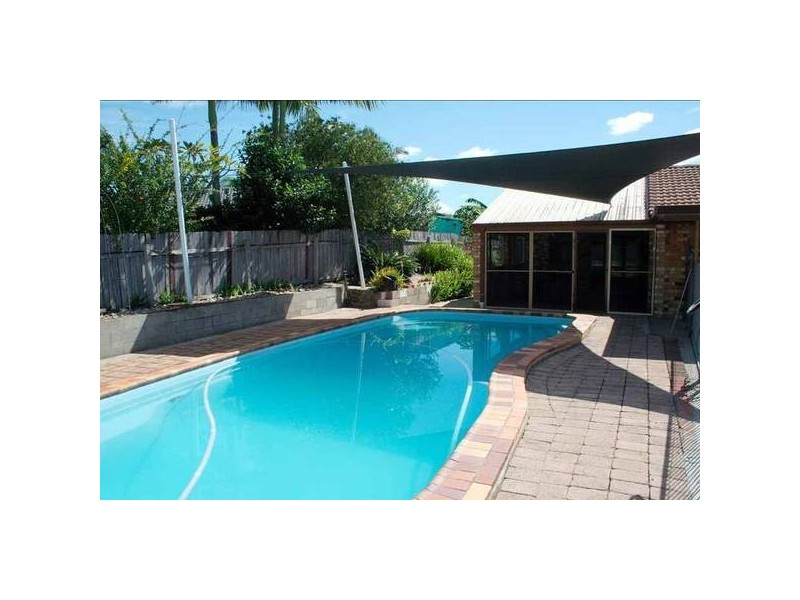 Highland Park QLD 4211