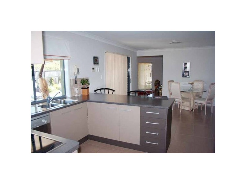 Highland Park QLD 4211