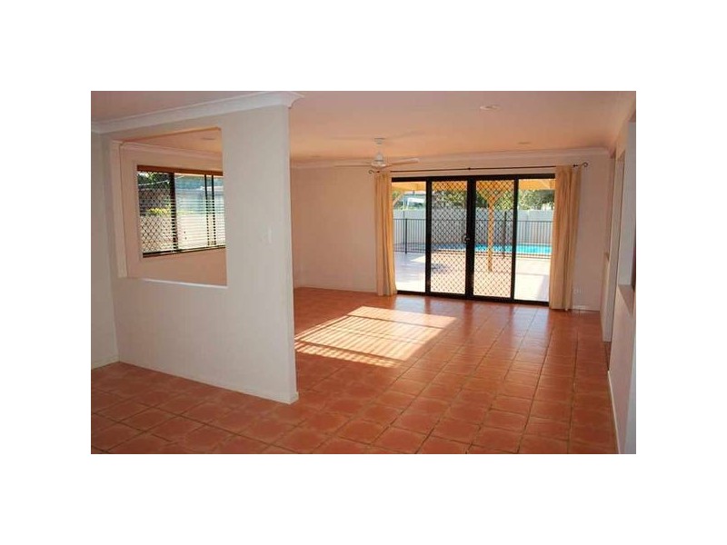 18 Remo Street, Surfers Paradise QLD 4217