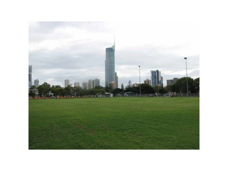 18 Remo Street, Surfers Paradise QLD 4217