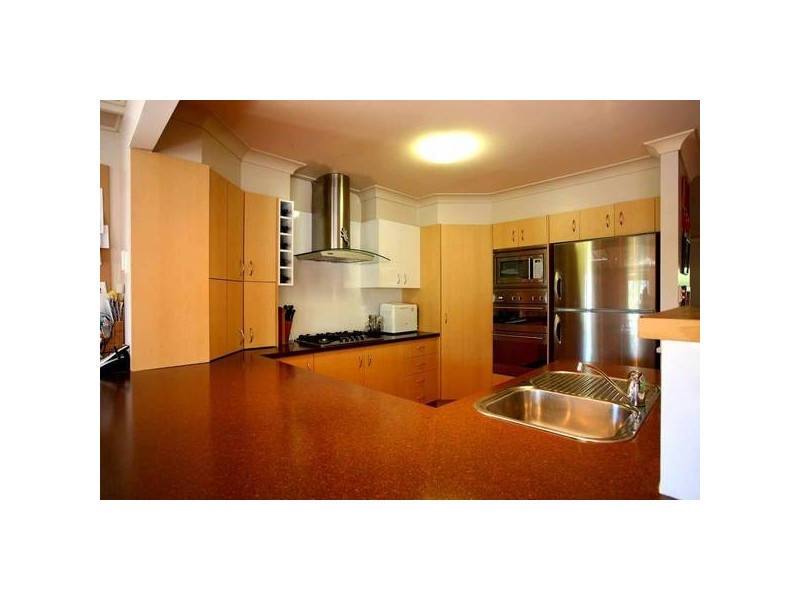 Highland Park QLD 4211