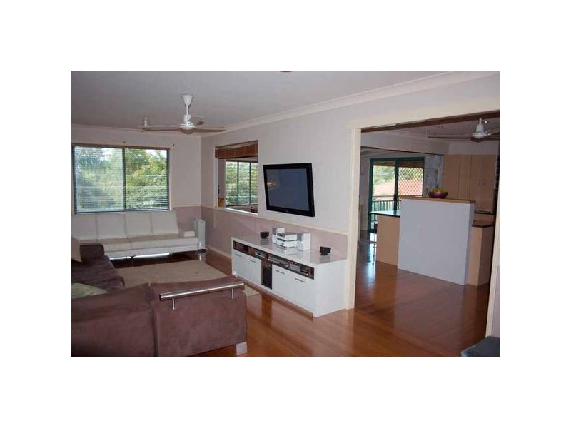 Highland Park QLD 4211