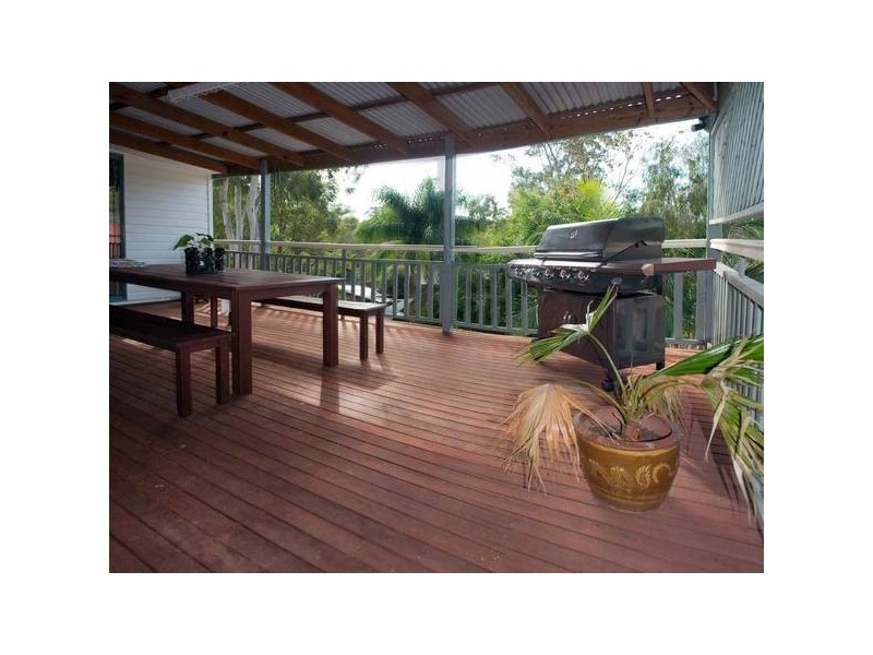 Highland Park QLD 4211