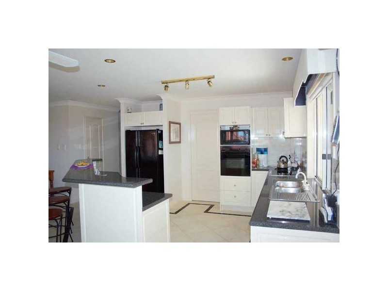 Highland Park QLD 4211