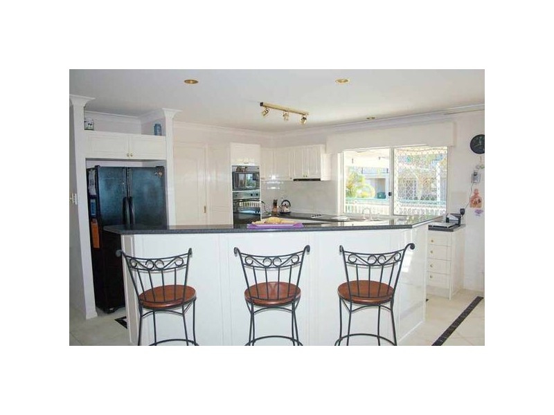 Highland Park QLD 4211